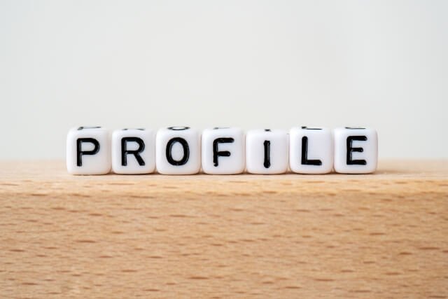 プロフィール